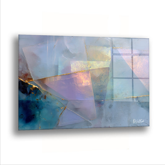 Buzlu Cam Üçgenler 2 cam tablo — Sedef renkli üçgenler üst üste binerek ışığı kırıyor.
