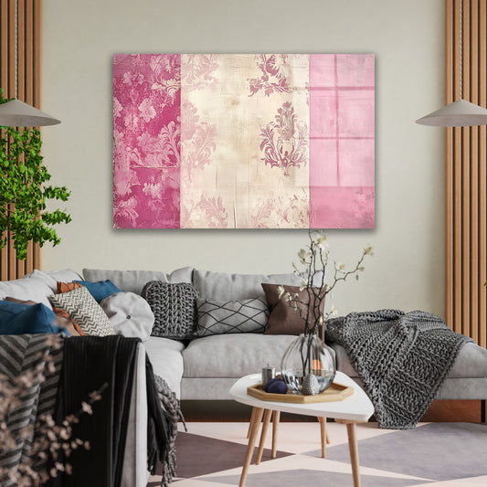 Desenli Pembe Duvar cam tablo — duvarda dekorasyon görünümü