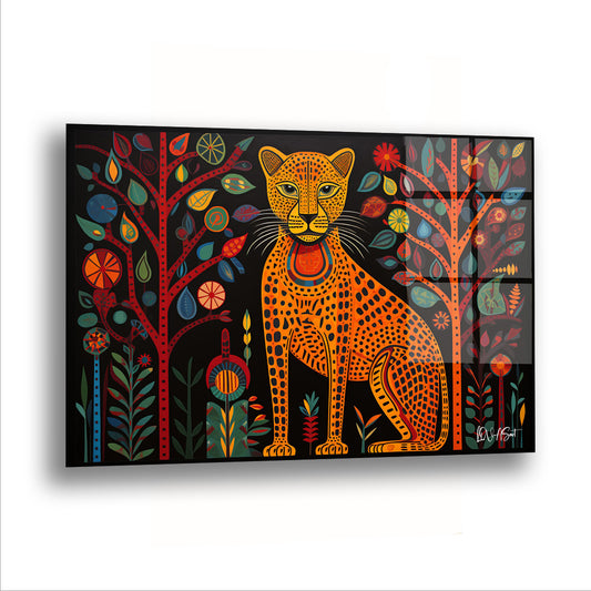 Folklorik Leopar cam tablo — Bir leopar, rengârenk ağaçların arasında dimdik oturuyor.