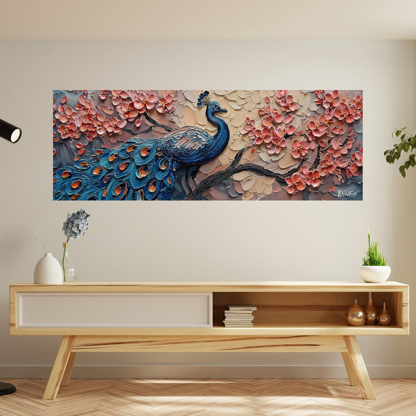 Pembe Çiçek Ve Tavus Kuşu