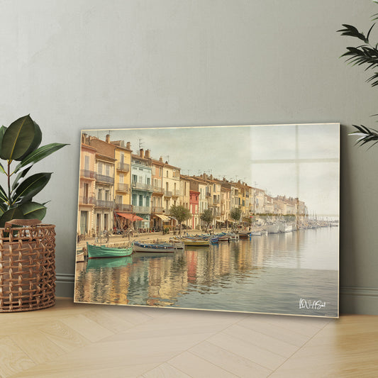Sakin Kanal Kasabası cam tablo — iç mekân uygulama örneği