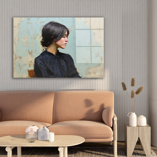 Siyah Elbiseli Kadın cam tablo — farklı açıdan görünüm