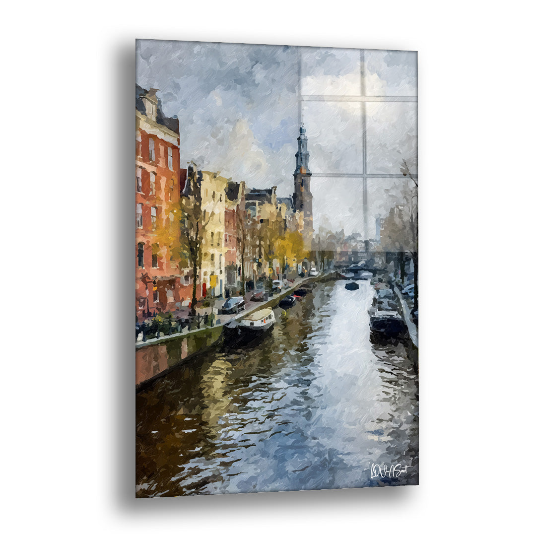 Amsterdam Kanalı cam tablo — yağmur sonrası bir kanalın iki yakasındaki tarihi cepheleri ve suya düşen yansımalarını izlenimc