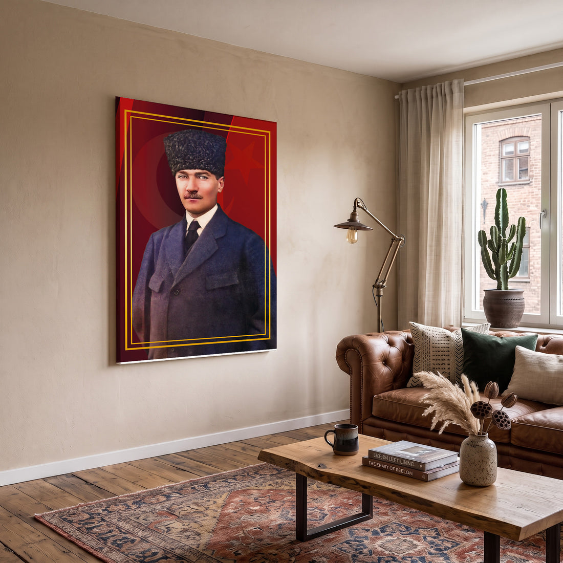 Kırmızı Zeminde Kalpaklı Atatürk kanvas tablo — iç mekân uygulama örneği