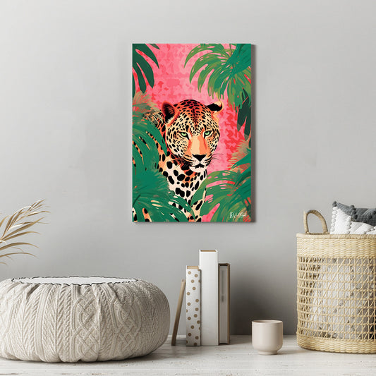 Pembe Zeminde Leopar kanvas tablo — iç mekân uygulama örneği