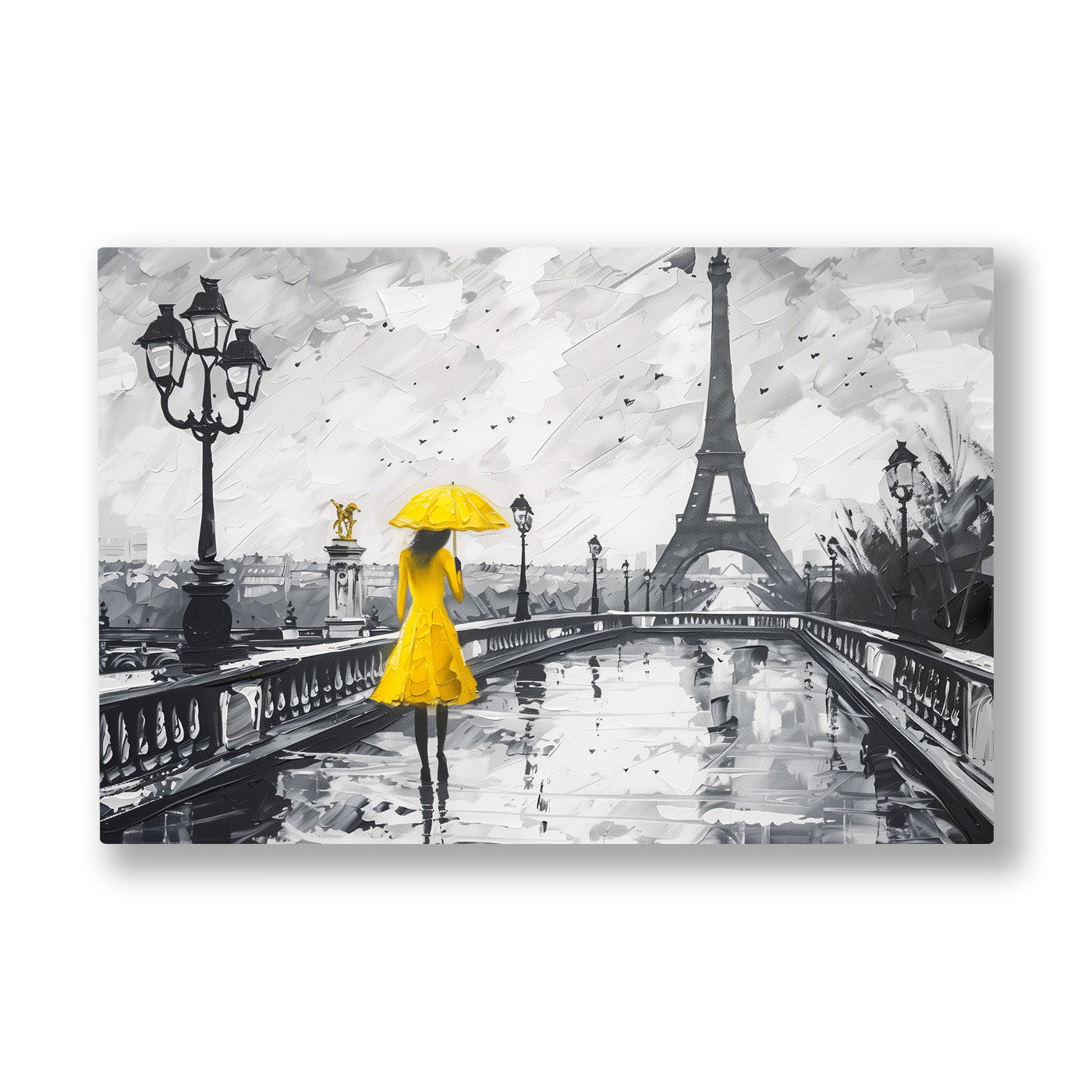 Sarı Şemsiyeli Paris kanvas tablo — Siyah beyaz Paris rıhtımında uzaklaşan sarı paltolu bir kadın.